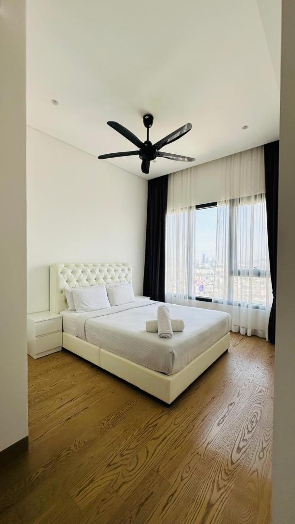 Lucentia Residents At Bbcc Lalaport Bukit Bintang Apartment Kuala Lumpur Exterior photo